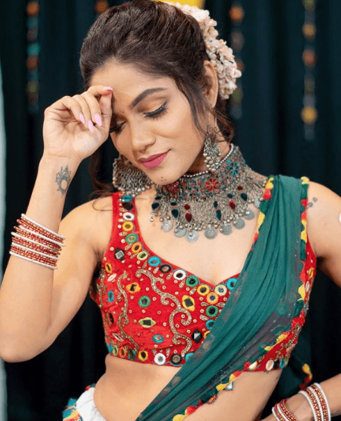 Sonali Bhadauriya Biography